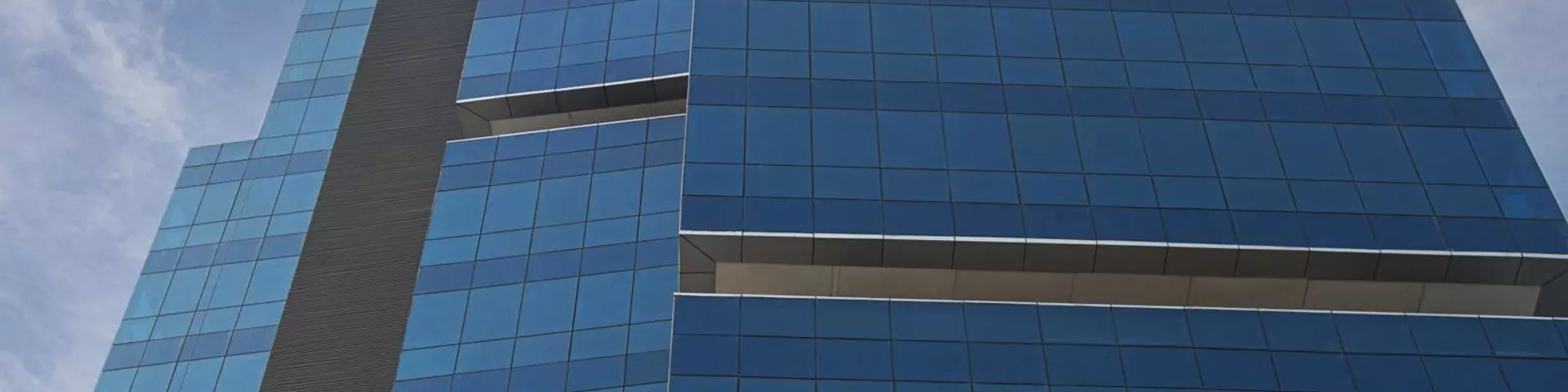 CALCULA EL MEJOR ACRISTALAMIENTO CON LAS APPS DE SAINT-GOBAIN BUILDING GLASS