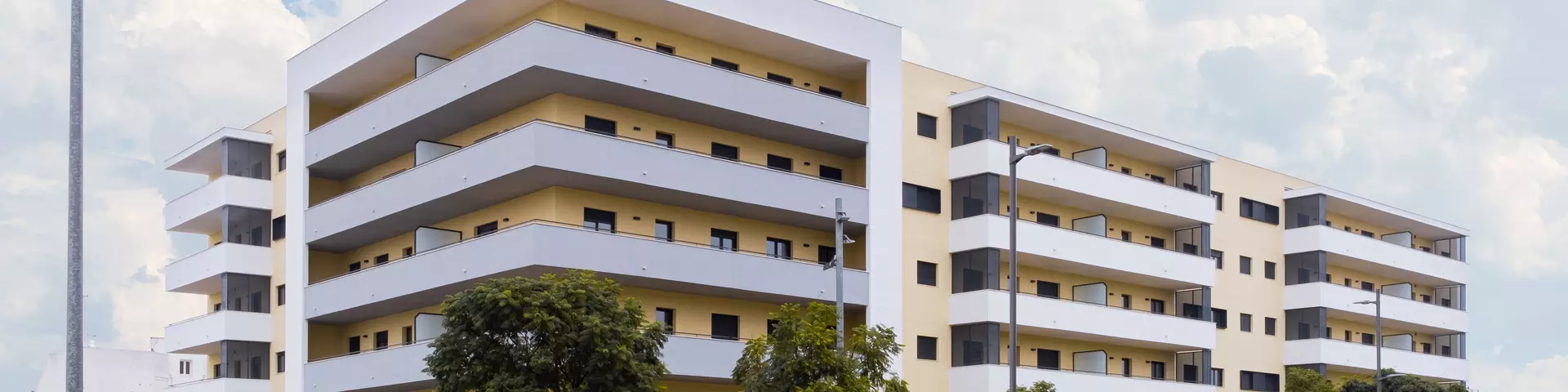 EL RESIDENCIAL BULEVAR CENTRO CONSIGUE UNA IMAGEN RENOVADA DE SU ENTORNO CON SOLUCIONES SAINT-GOBAIN